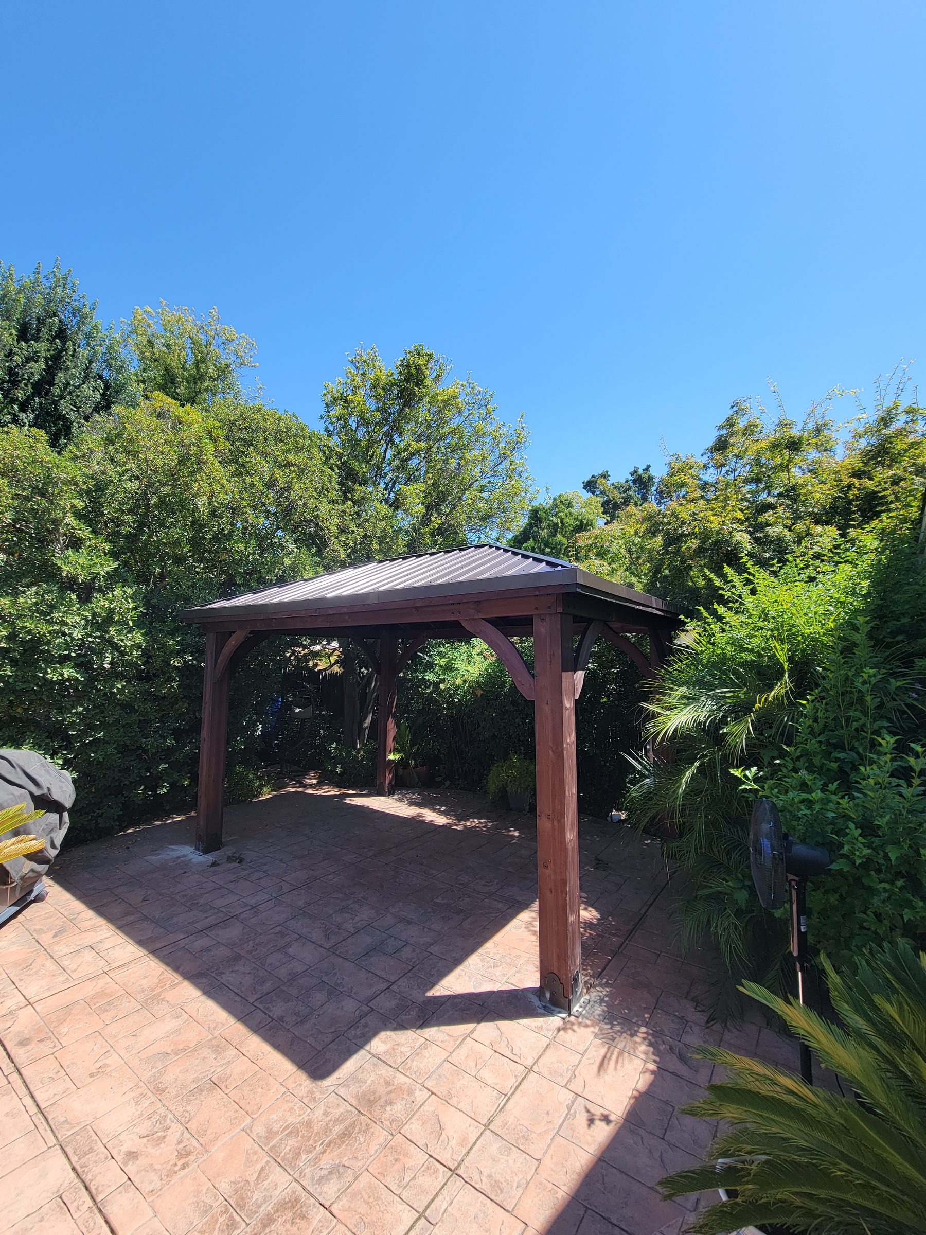 Backyard gazebo structure