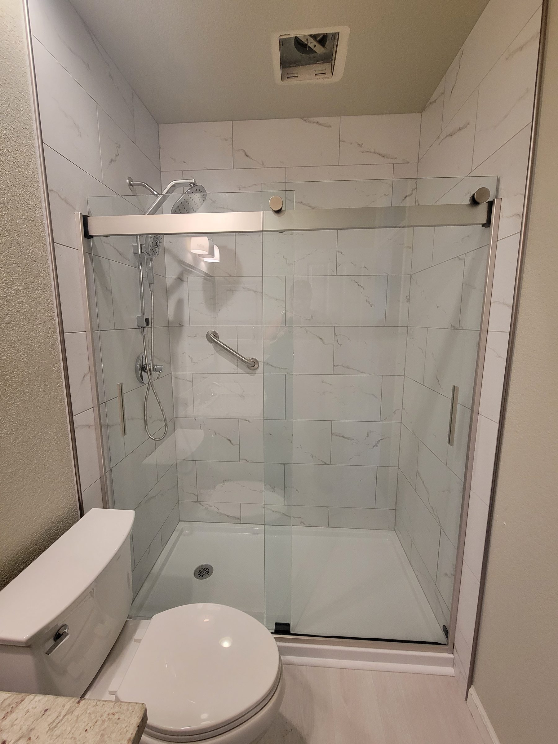 Bathroom shower detail