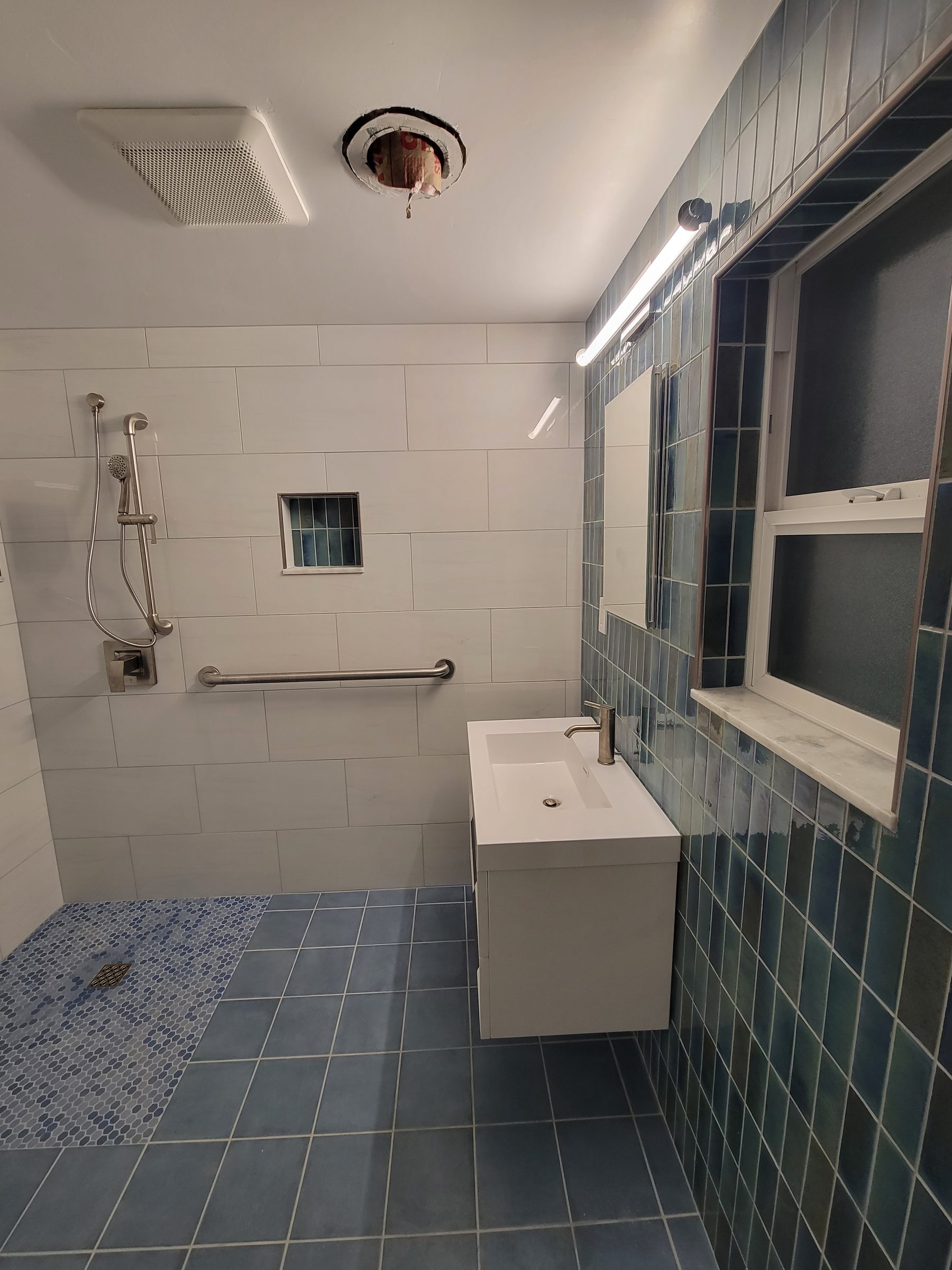 Accessible bathroom fixtures