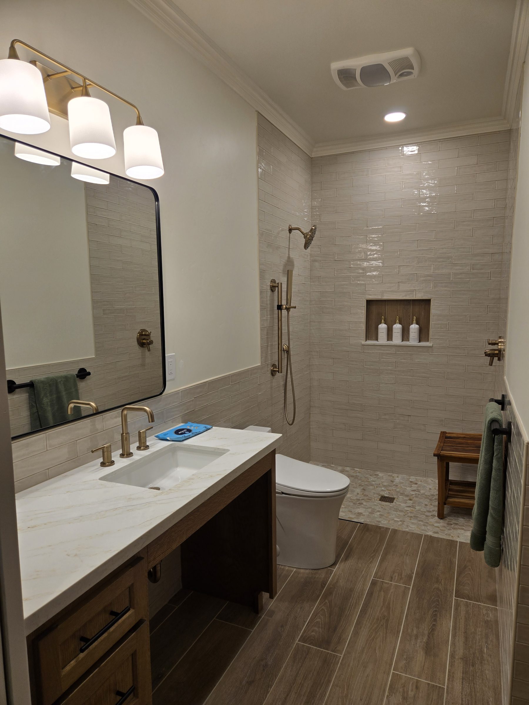 Bathroom vanity with mirror